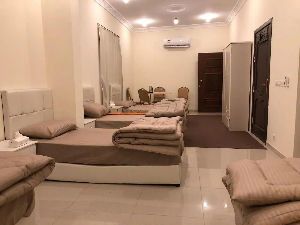 Alzahra Rooms&Apartments 메디나 0*,